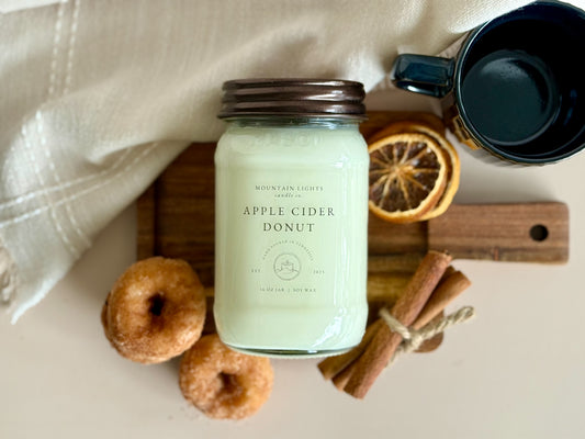 Apple Cider Donut 16 oz candle
