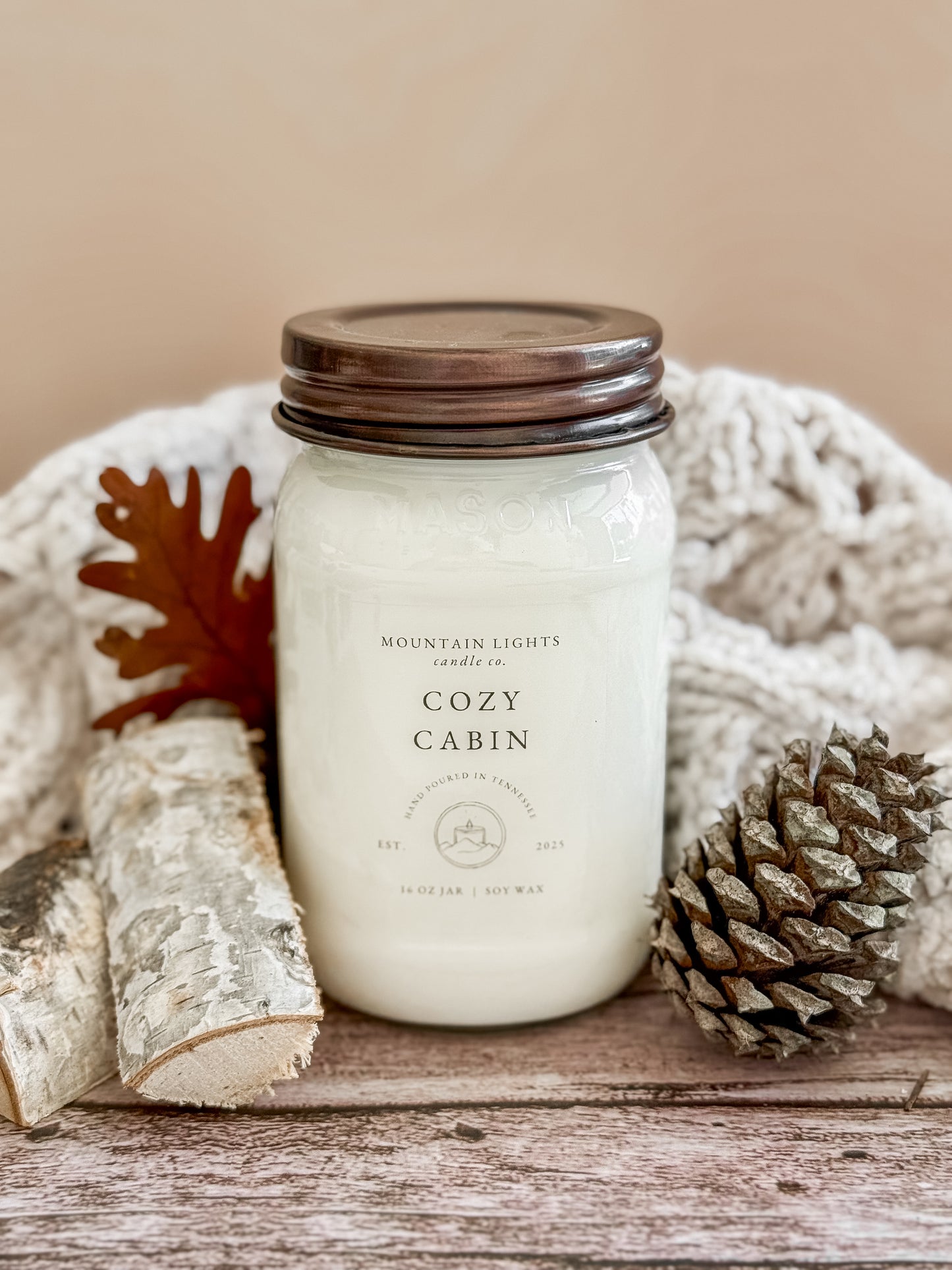 Cozy Cabin 16 oz candle