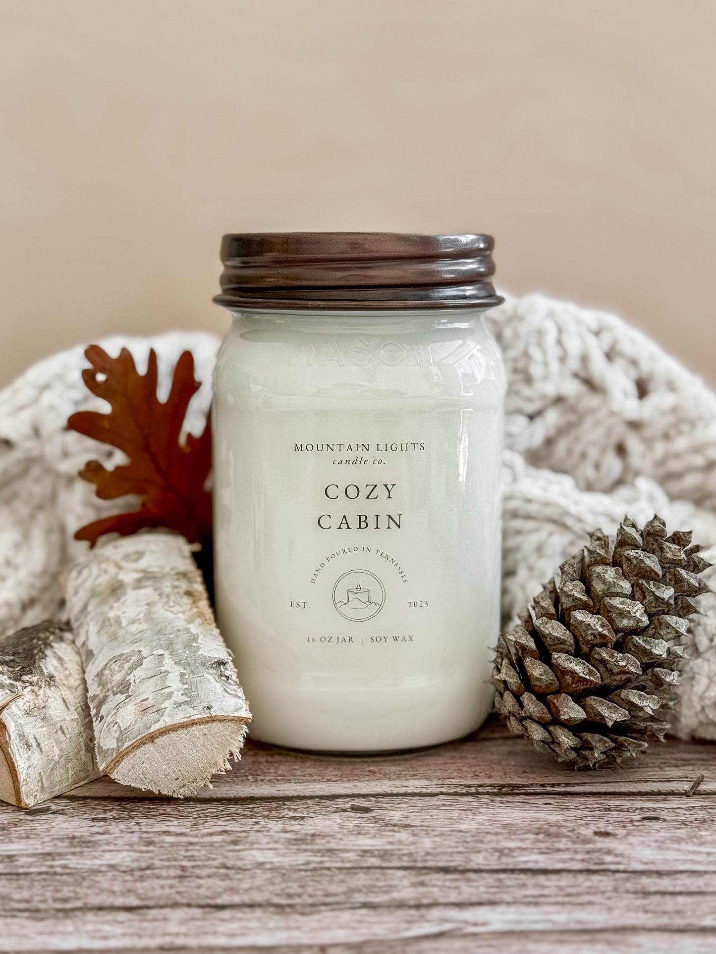 Cozy Cabin 16 oz candle