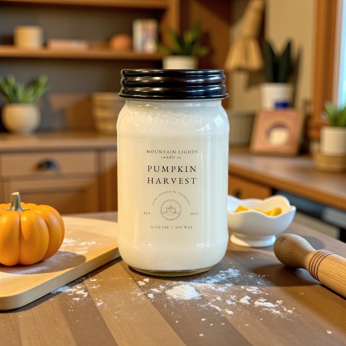 Pumpkin Harvest 16 oz candle