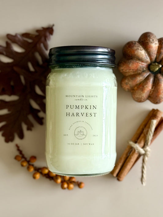 Pumpkin Harvest 16 oz candle
