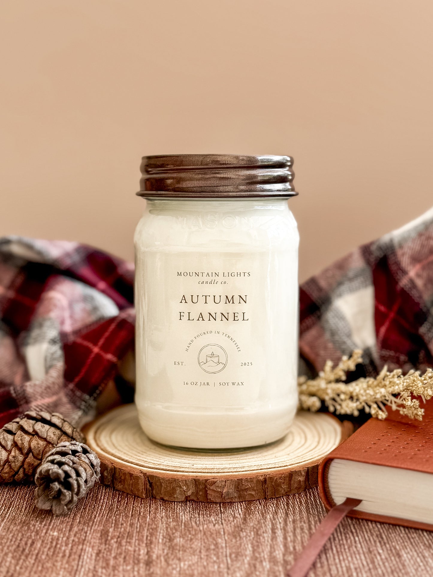 Autumn Flannel 16 oz candle
