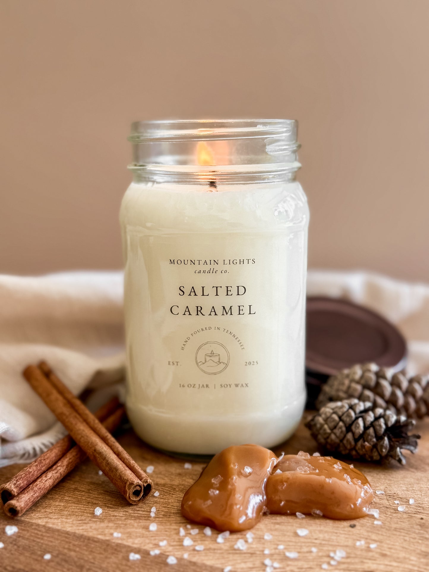 Salted Caramel 16 oz candle