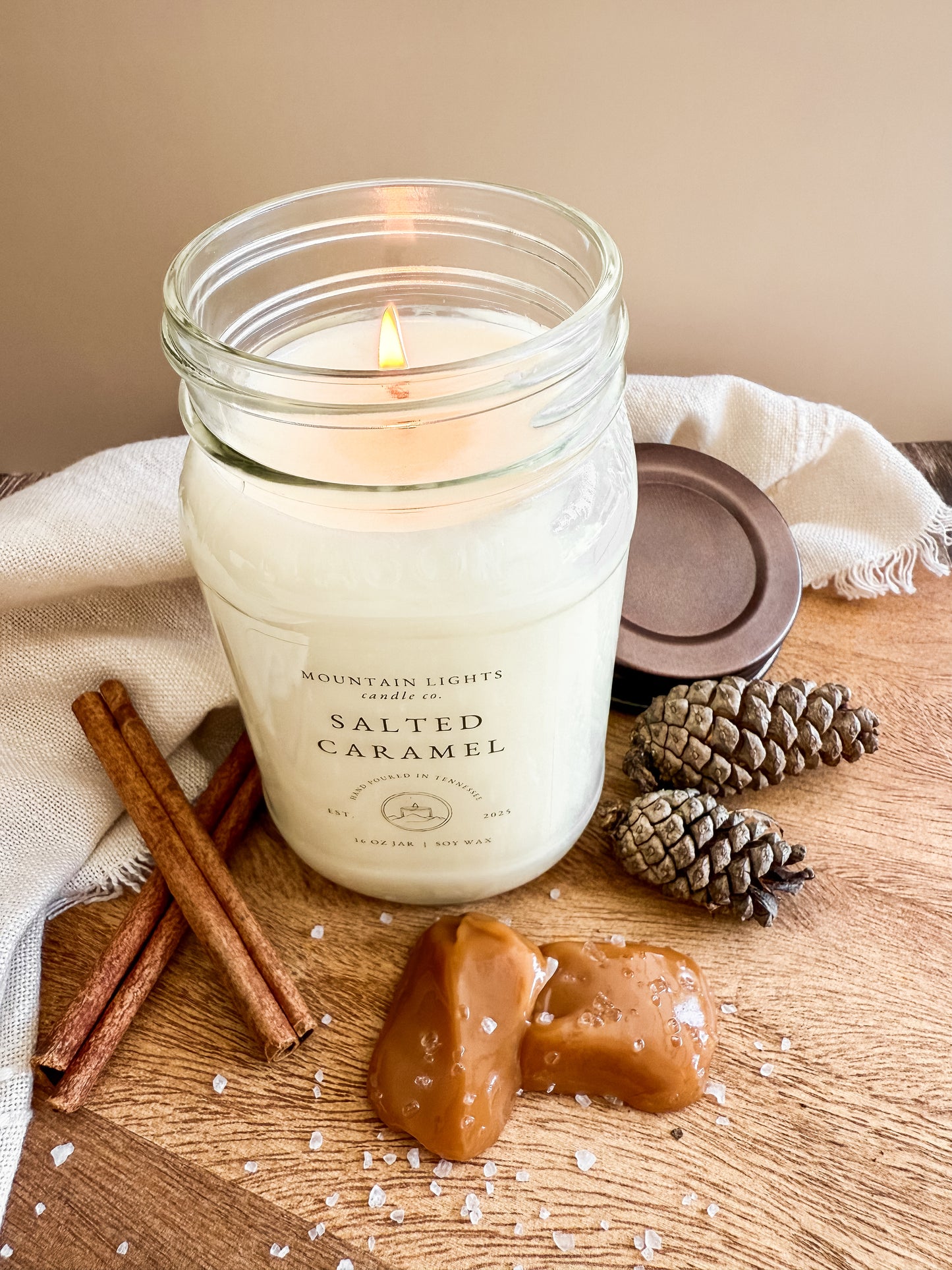 Salted Caramel 16 oz candle