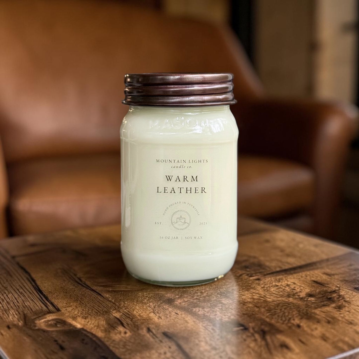 Warm Leather 16 oz candle