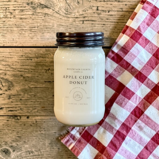 Apple Cider Donut 16 oz candle
