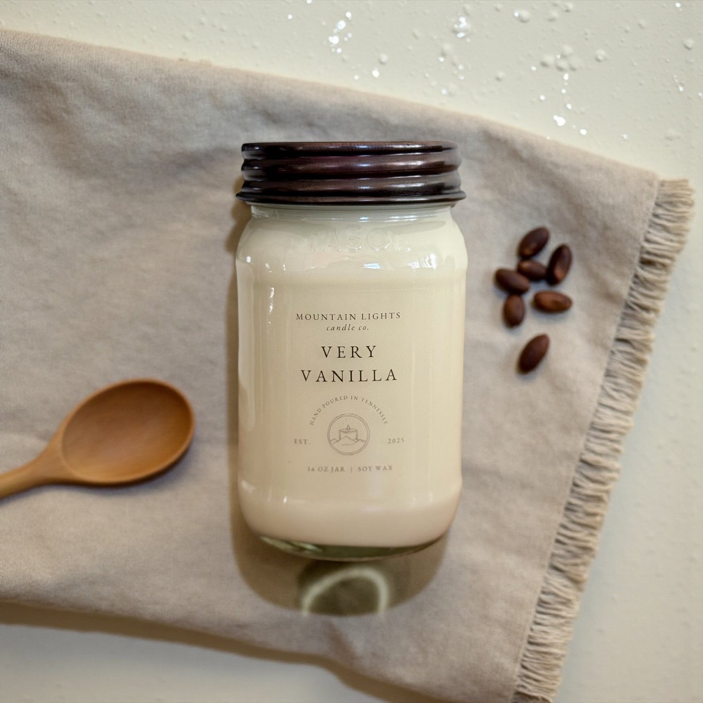 Very Vanilla 16 oz candle