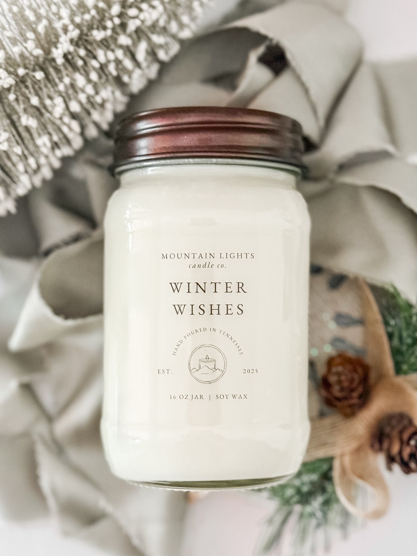 Winter Wishes 16 oz candle