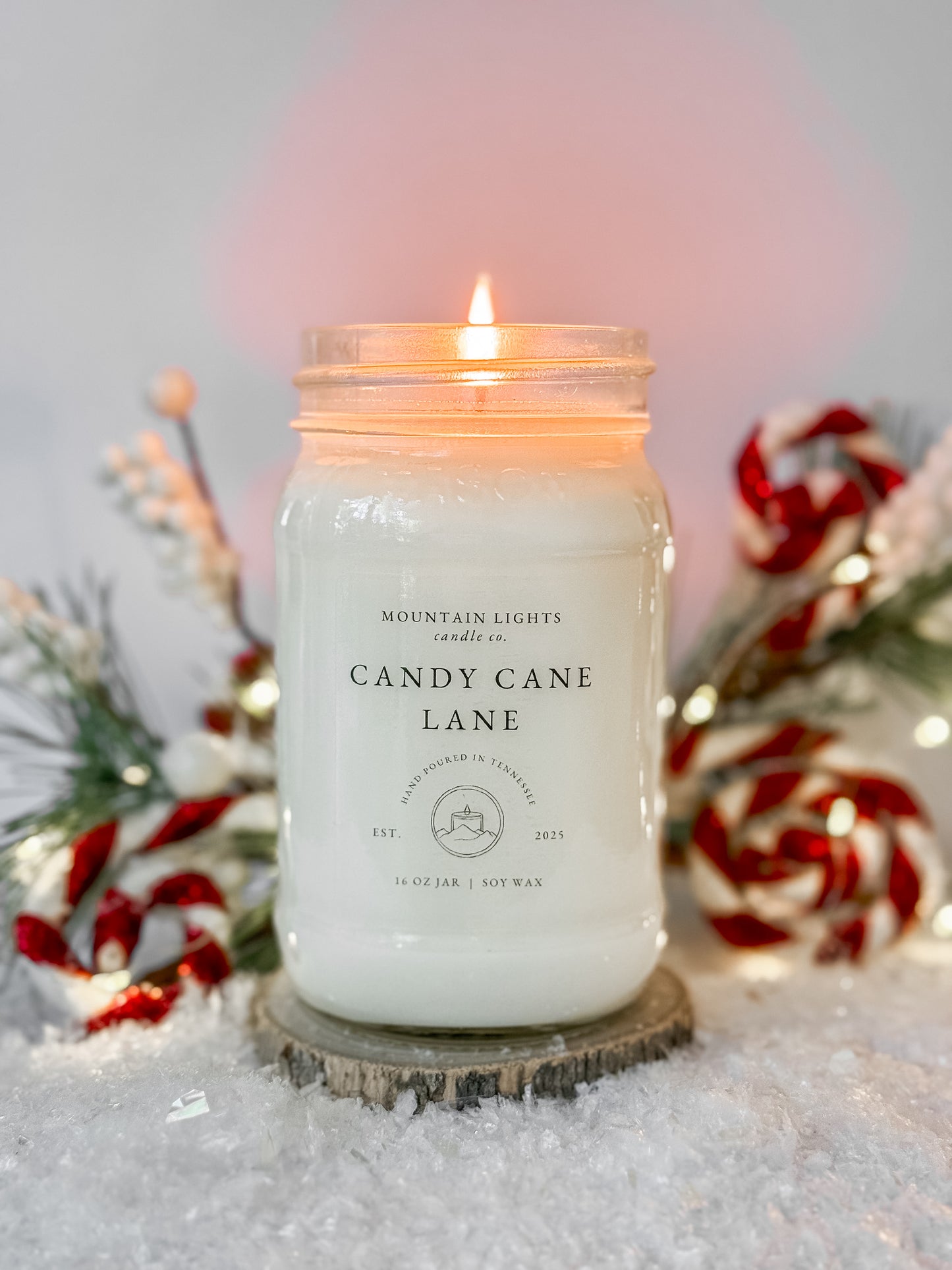 Candy Cane Lane 16 oz candle