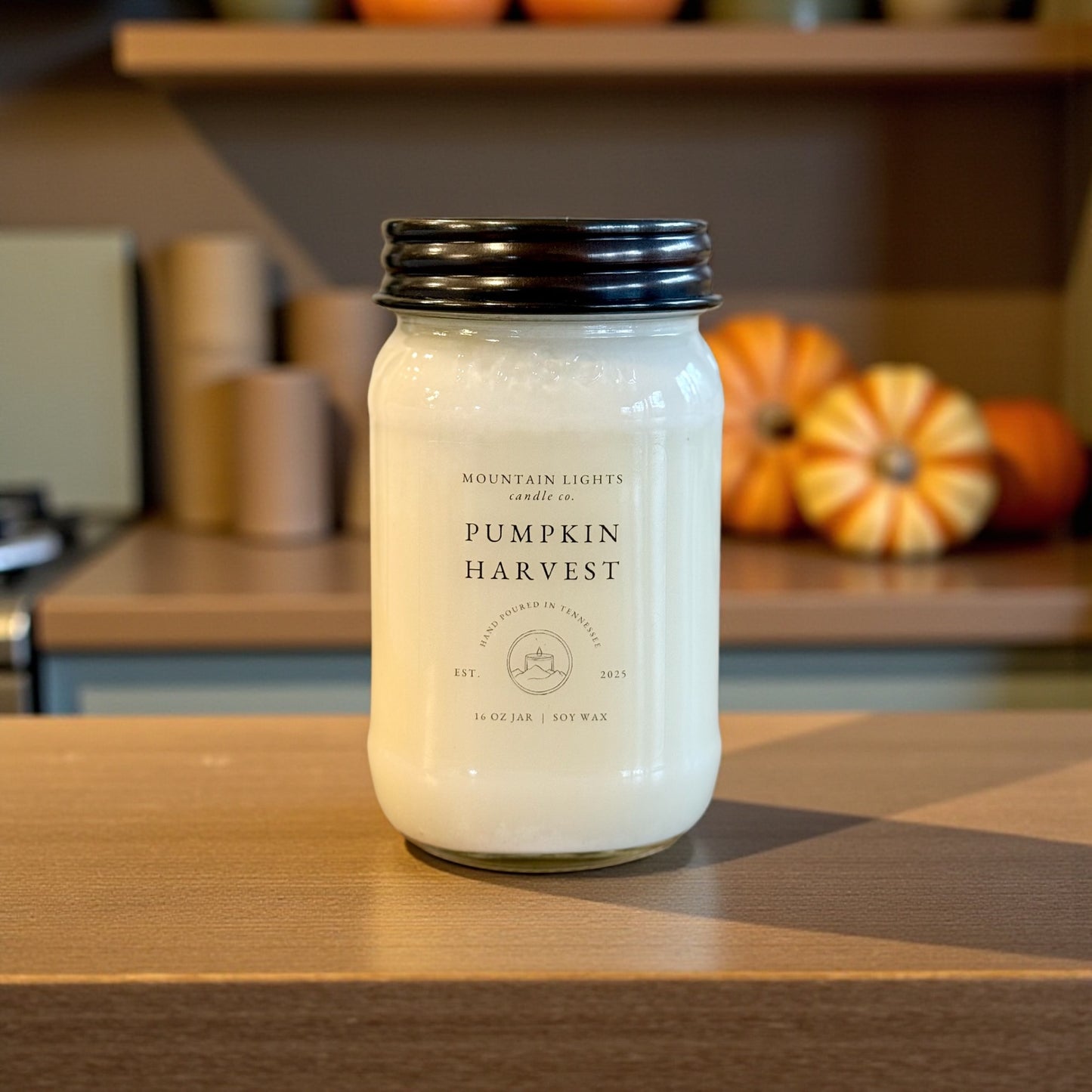 Pumpkin Harvest 16 oz candle