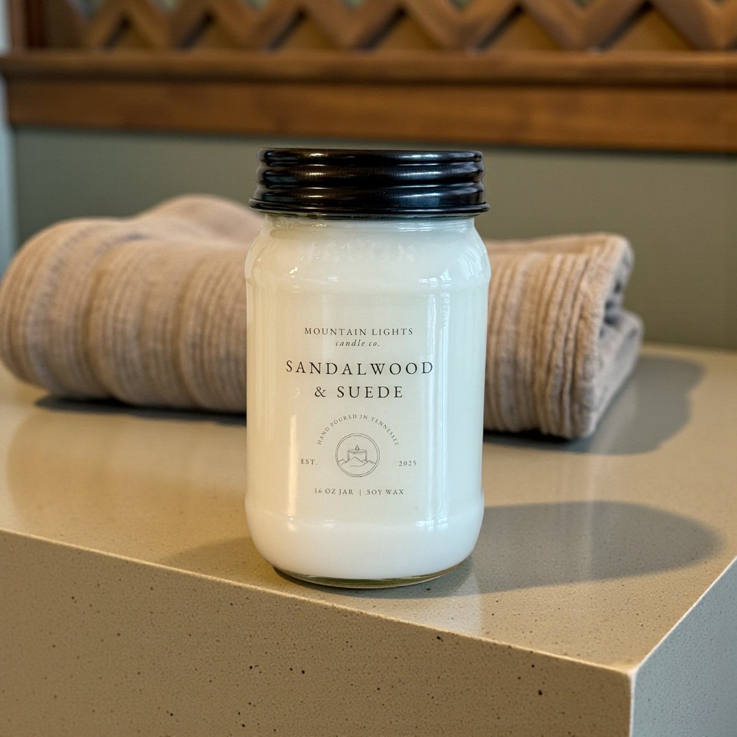 Sandalwood & Suede 16 oz candle