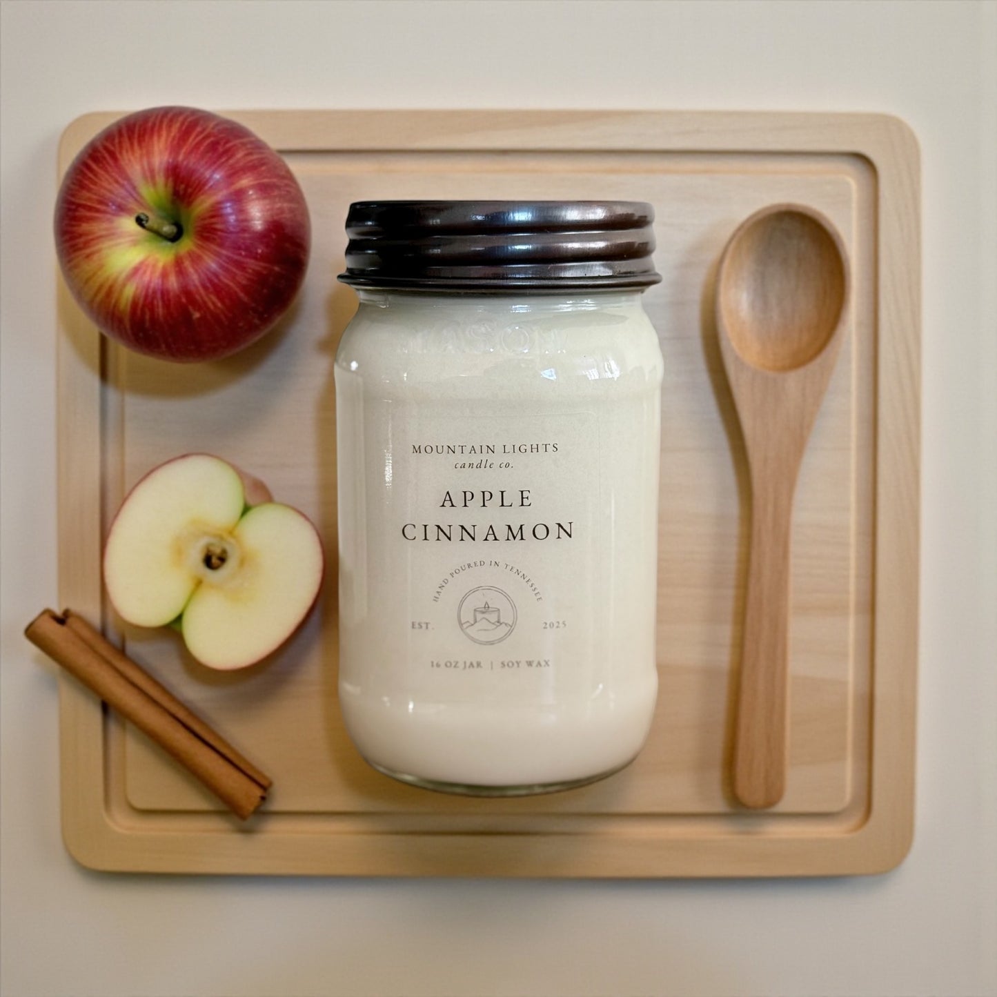 Apple Cinnamon 16 oz candle